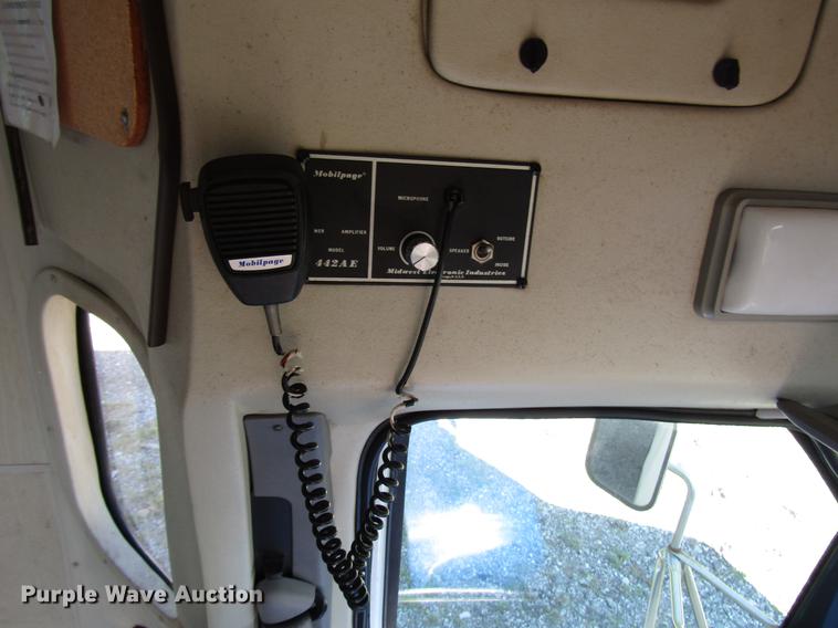 image for item DB6109 1998 Ford Econoline E450 Super Duty shuttle bus