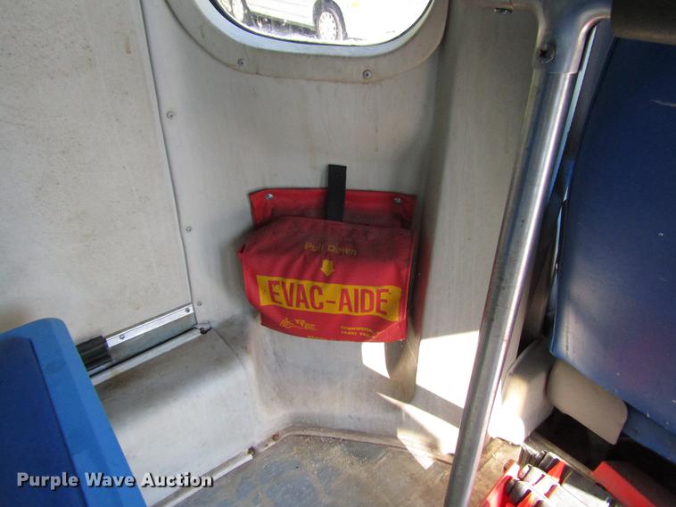 image for item DB6109 1998 Ford Econoline E450 Super Duty shuttle bus