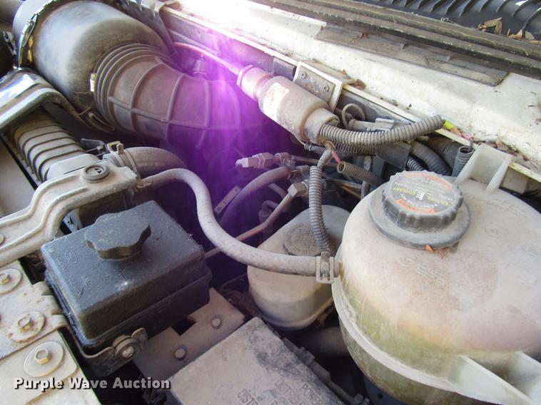 image for item DB6109 1998 Ford Econoline E450 Super Duty shuttle bus