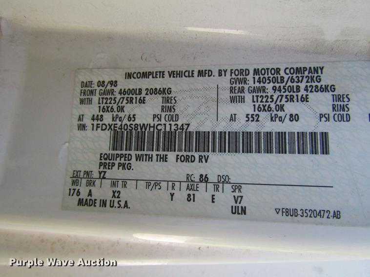 image for item DB6109 1998 Ford Econoline E450 Super Duty shuttle bus