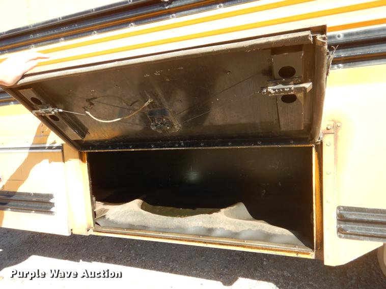 image for item DB8518 1996 Blue Bird TC2000 school bus