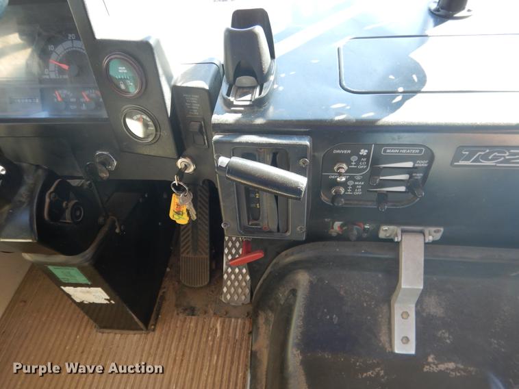 image for item DB8518 1996 Blue Bird TC2000 school bus