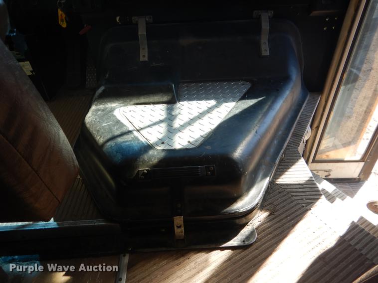 image for item DB8518 1996 Blue Bird TC2000 school bus