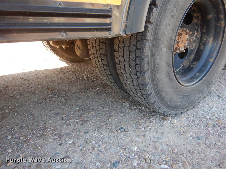 image for item DB8518 1996 Blue Bird TC2000 school bus