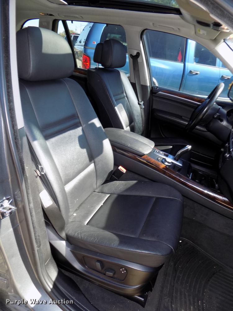 image for item DB8534 2008 BMW X5 4.8I SUV