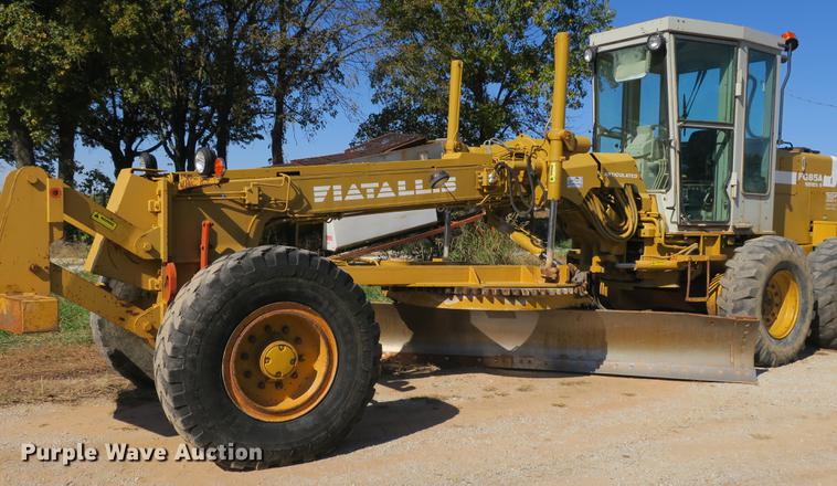 image for item DB8955 1995 Fiat-Allis FG85A Series B motor grader
