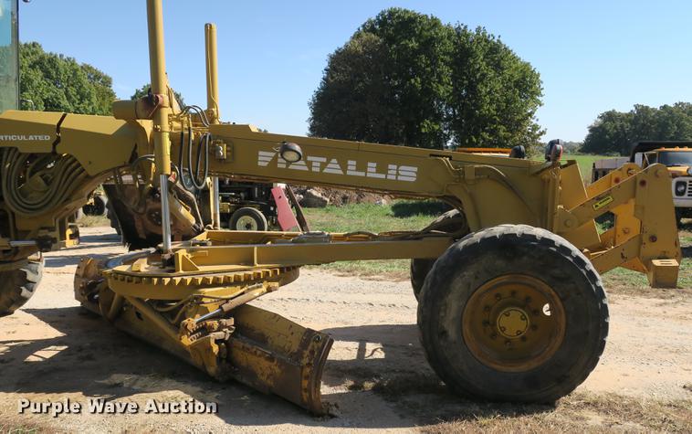 image for item DB8955 1995 Fiat-Allis FG85A Series B motor grader