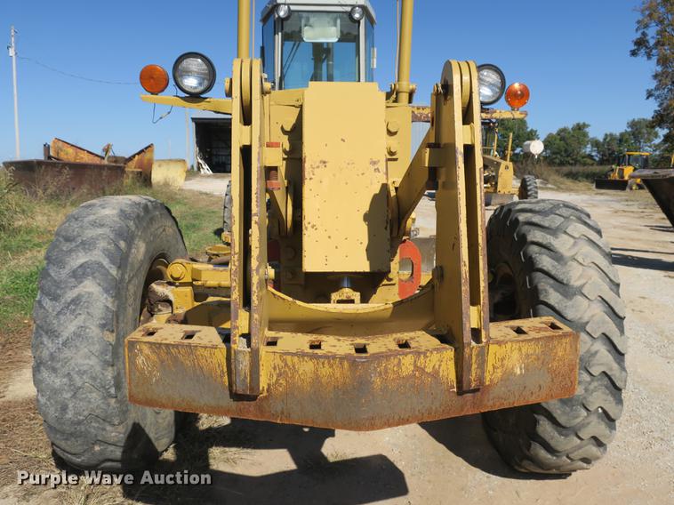 image for item DB8955 1995 Fiat-Allis FG85A Series B motor grader