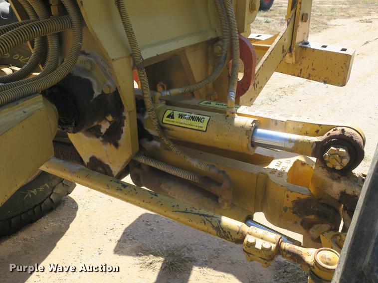 image for item DB8955 1995 Fiat-Allis FG85A Series B motor grader