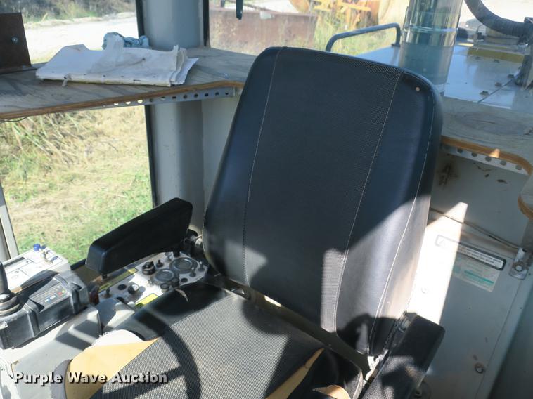 image for item DB8955 1995 Fiat-Allis FG85A Series B motor grader