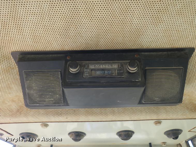 image for item DB8955 1995 Fiat-Allis FG85A Series B motor grader