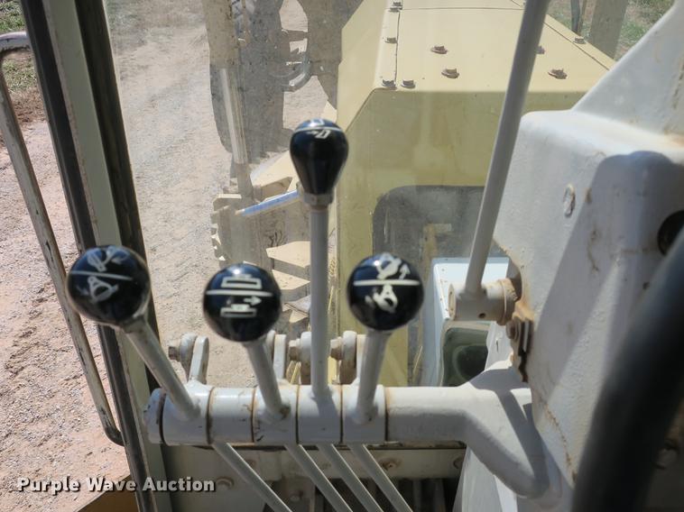 image for item DB8955 1995 Fiat-Allis FG85A Series B motor grader