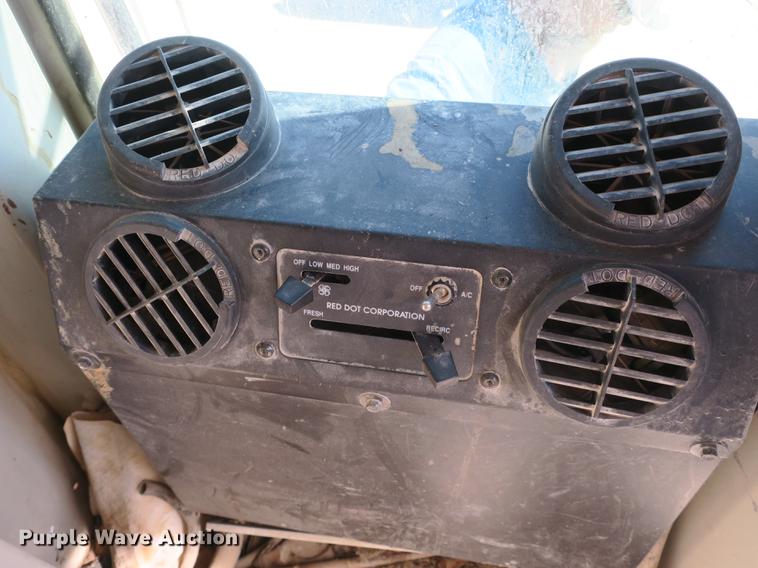 image for item DB8955 1995 Fiat-Allis FG85A Series B motor grader