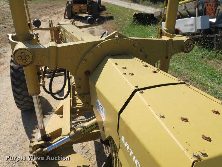 image for item DB8955 1995 Fiat-Allis FG85A Series B motor grader