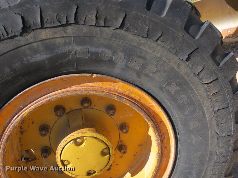 image for item DB8955 1995 Fiat-Allis FG85A Series B motor grader