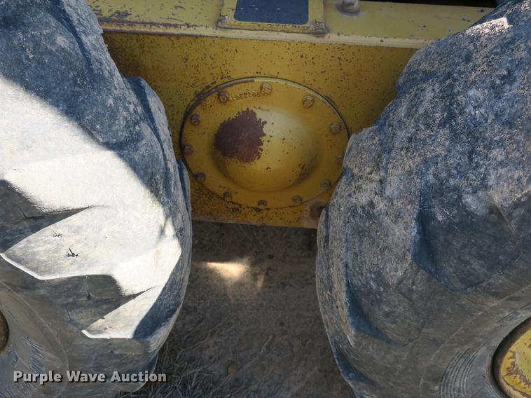 image for item DB8955 1995 Fiat-Allis FG85A Series B motor grader