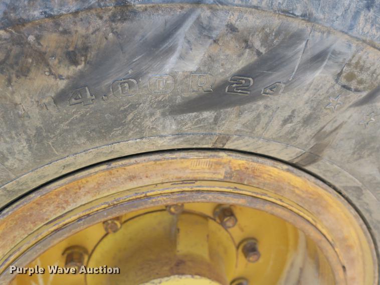 image for item DB8955 1995 Fiat-Allis FG85A Series B motor grader