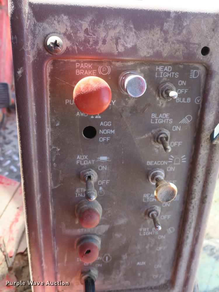 image for item DB8957 1994 Galion 830 motor grader