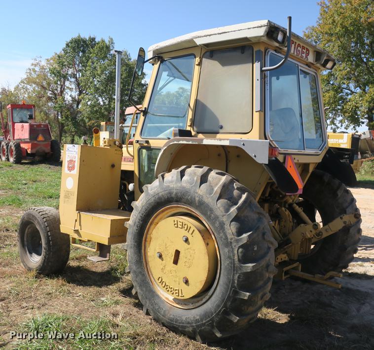 image for item DB8959 Ford 6610 tractor