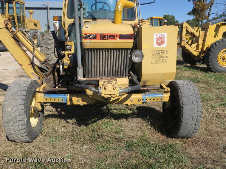 image for item DB8959 Ford 6610 tractor