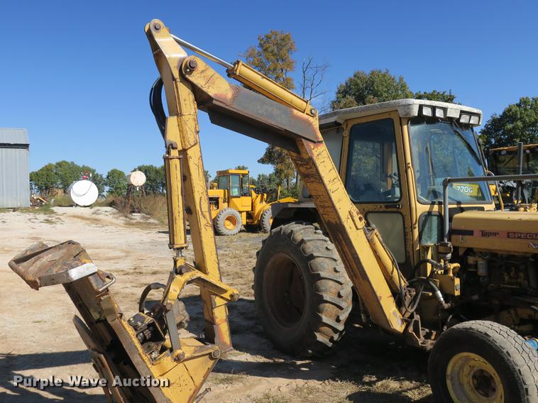 image for item DB8959 Ford 6610 tractor