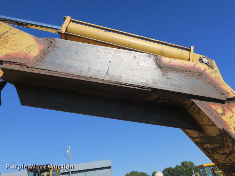 image for item DB8959 Ford 6610 tractor