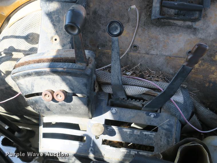 image for item DB8959 Ford 6610 tractor