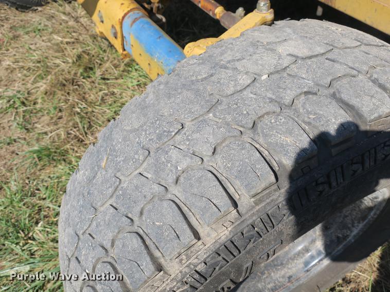 image for item DB8959 Ford 6610 tractor