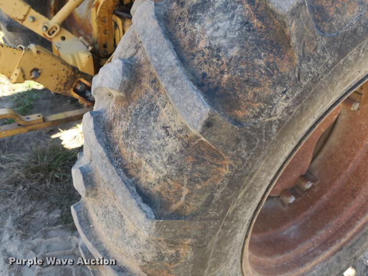 image for item DB8959 Ford 6610 tractor