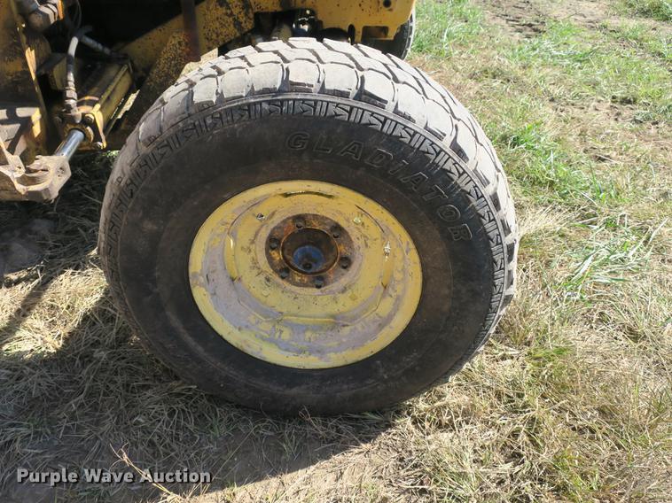 image for item DB8959 Ford 6610 tractor