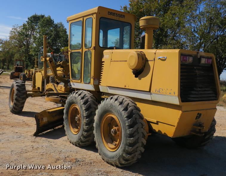 image for item DB8960 1987 Dresser A500E motor grader