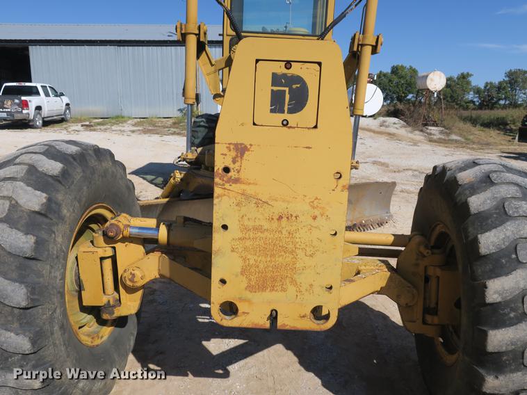 image for item DB8960 1987 Dresser A500E motor grader