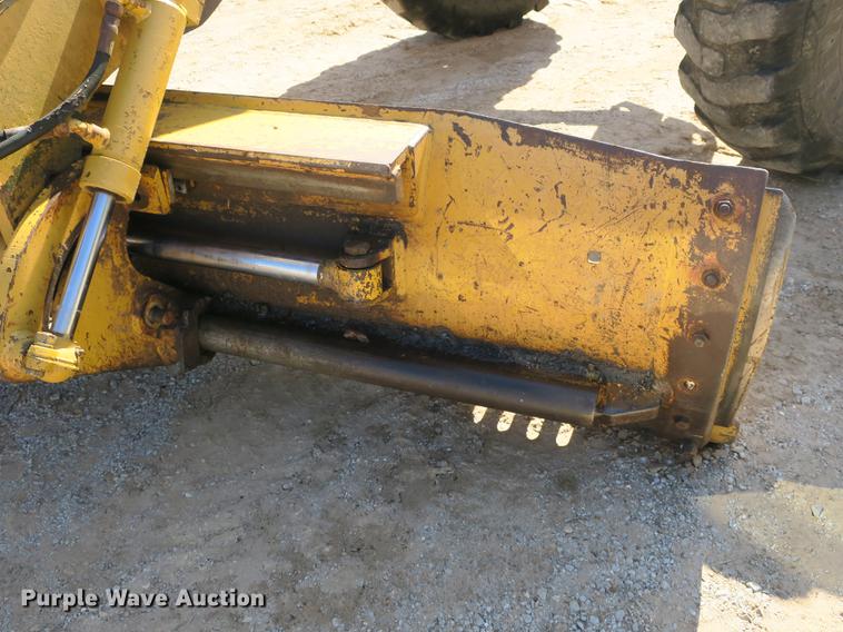 image for item DB8960 1987 Dresser A500E motor grader