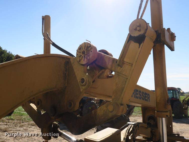 image for item DB8960 1987 Dresser A500E motor grader