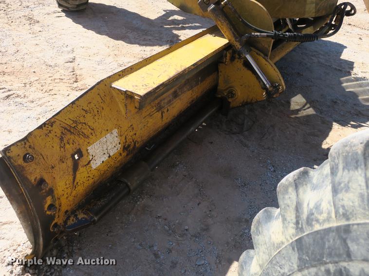 image for item DB8960 1987 Dresser A500E motor grader