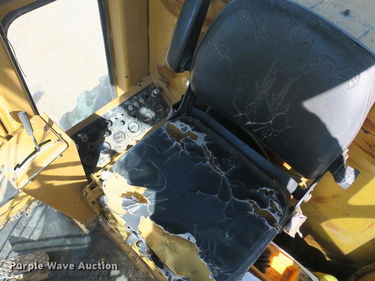 image for item DB8960 1987 Dresser A500E motor grader