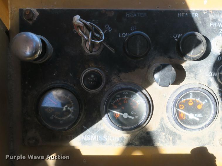 image for item DB8960 1987 Dresser A500E motor grader