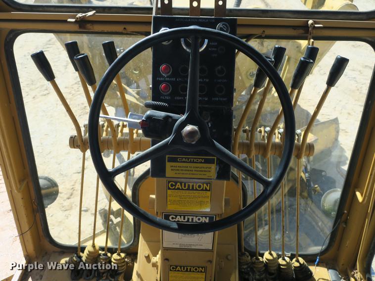 image for item DB8960 1987 Dresser A500E motor grader