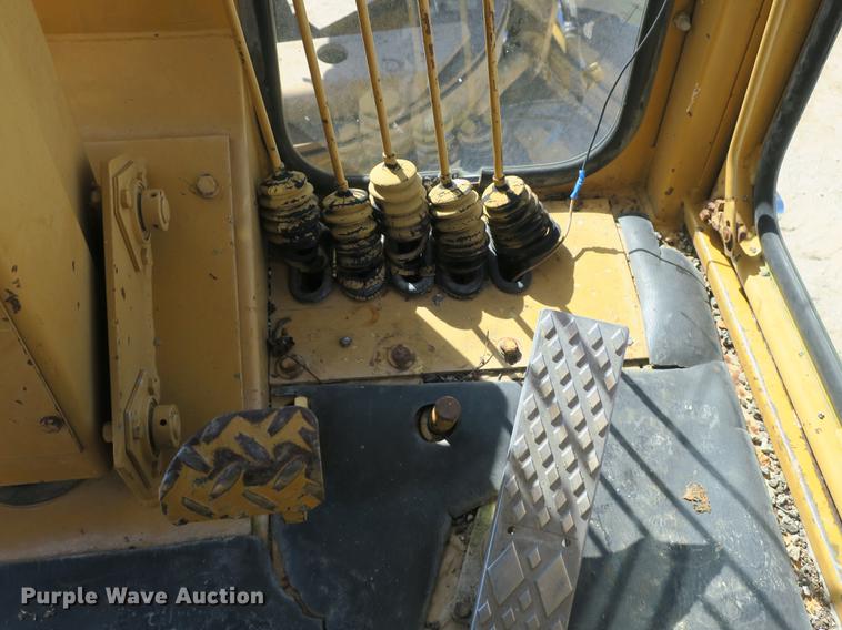 image for item DB8960 1987 Dresser A500E motor grader