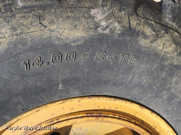 image for item DB8960 1987 Dresser A500E motor grader