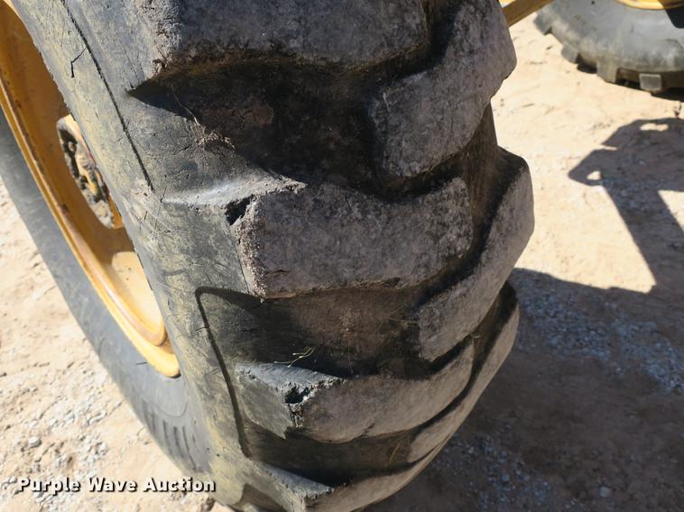 image for item DB8960 1987 Dresser A500E motor grader