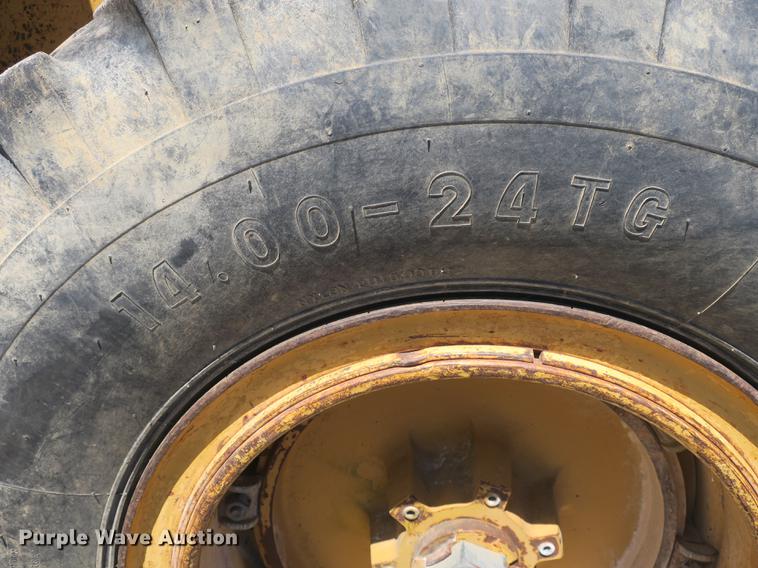 image for item DB8960 1987 Dresser A500E motor grader