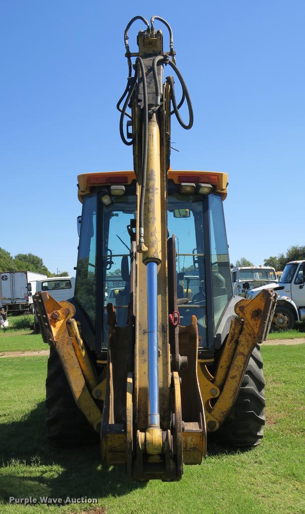 image for item DB8979 2005 John Deere 310SG backhoe