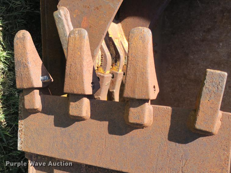 image for item DB8979 2005 John Deere 310SG backhoe