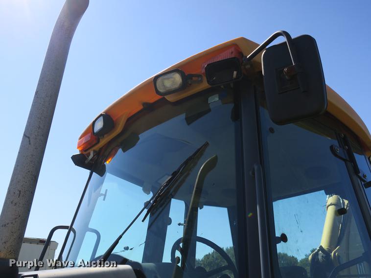 image for item DB8979 2005 John Deere 310SG backhoe