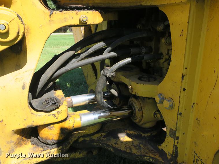 image for item DB8979 2005 John Deere 310SG backhoe