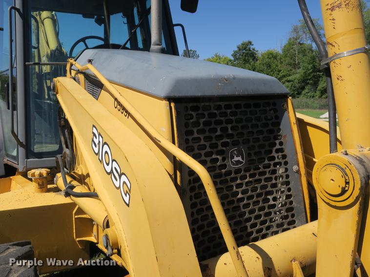image for item DB8979 2005 John Deere 310SG backhoe