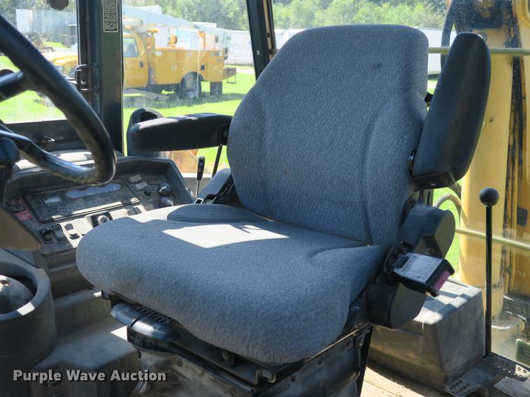 image for item DB8979 2005 John Deere 310SG backhoe