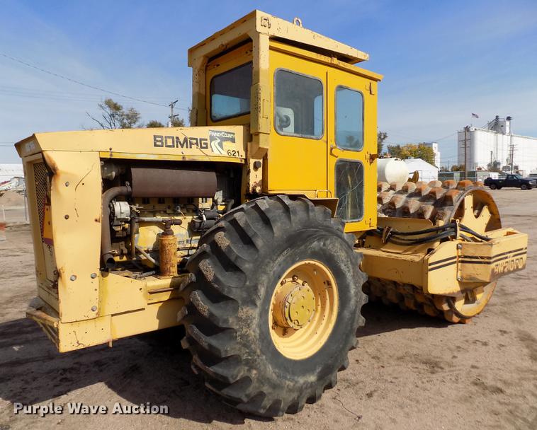 image for item DB9039 Bomag BW210PD single drum roller