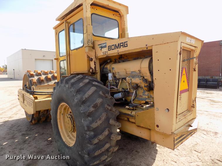 image for item DB9039 Bomag BW210PD single drum roller
